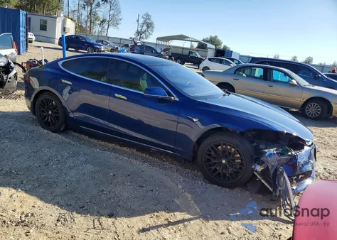 2020 Tesla Model S z USA, uszkodzony, nr VIN 5YJSA1E24LF359184